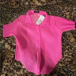 Collar button up top